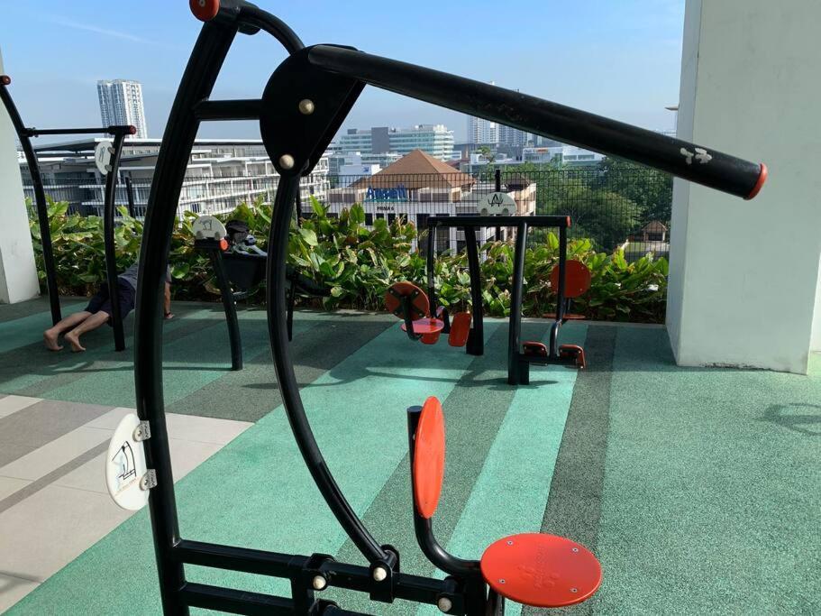 Stylish Romantic Couples Getaway - Netflix&Relax 7 Cyberjaya Buitenkant foto
